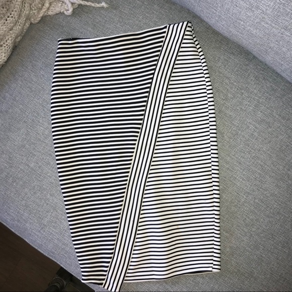 Black and White Striped Pencil Skirt - Picture 4 of 7